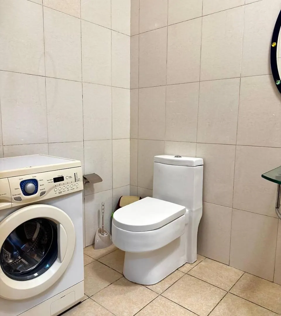 Cozy Apartment Dostyk Plaza Almaty 0*,